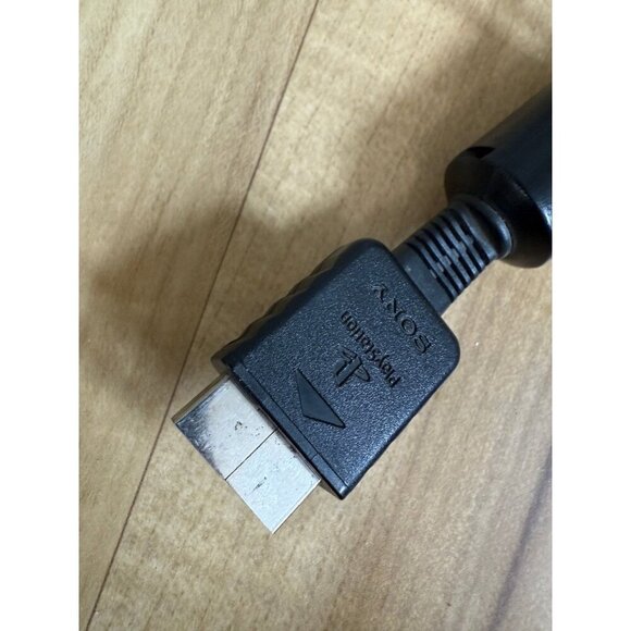 Lot of Retro Gaming Cables and Controller - Picture 9 of 11